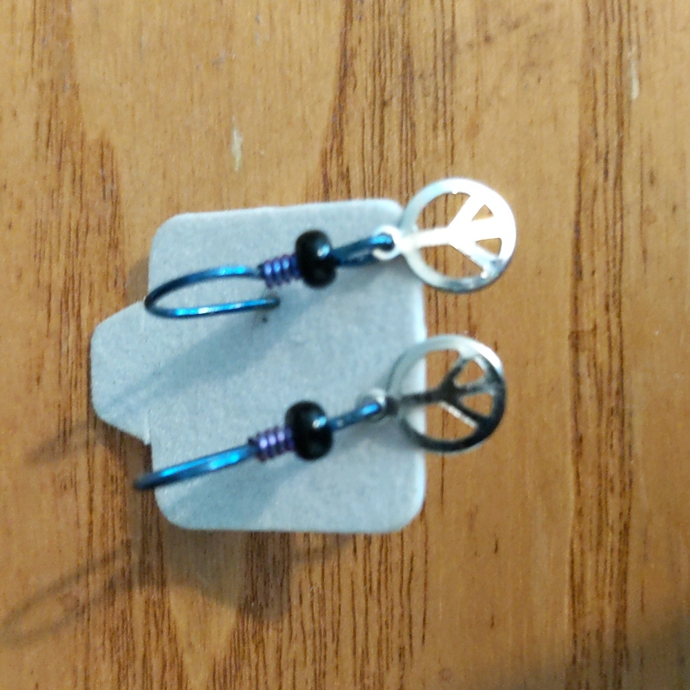 NEW peace ☮️ sign dangle earrings